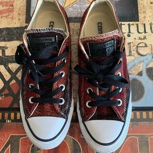 Converse All Star classic low tops womens 6 mens 4 ombre red excellent condition